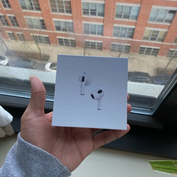 Apple AirPods Generation 3